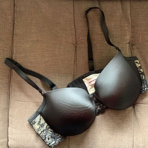 BEAUTIFUL CACIQUE SATIN FULL COVERAGE 42DD UNDERWIRE CROSS-STRAP LACE BACK BRA - Picture 2 of 7